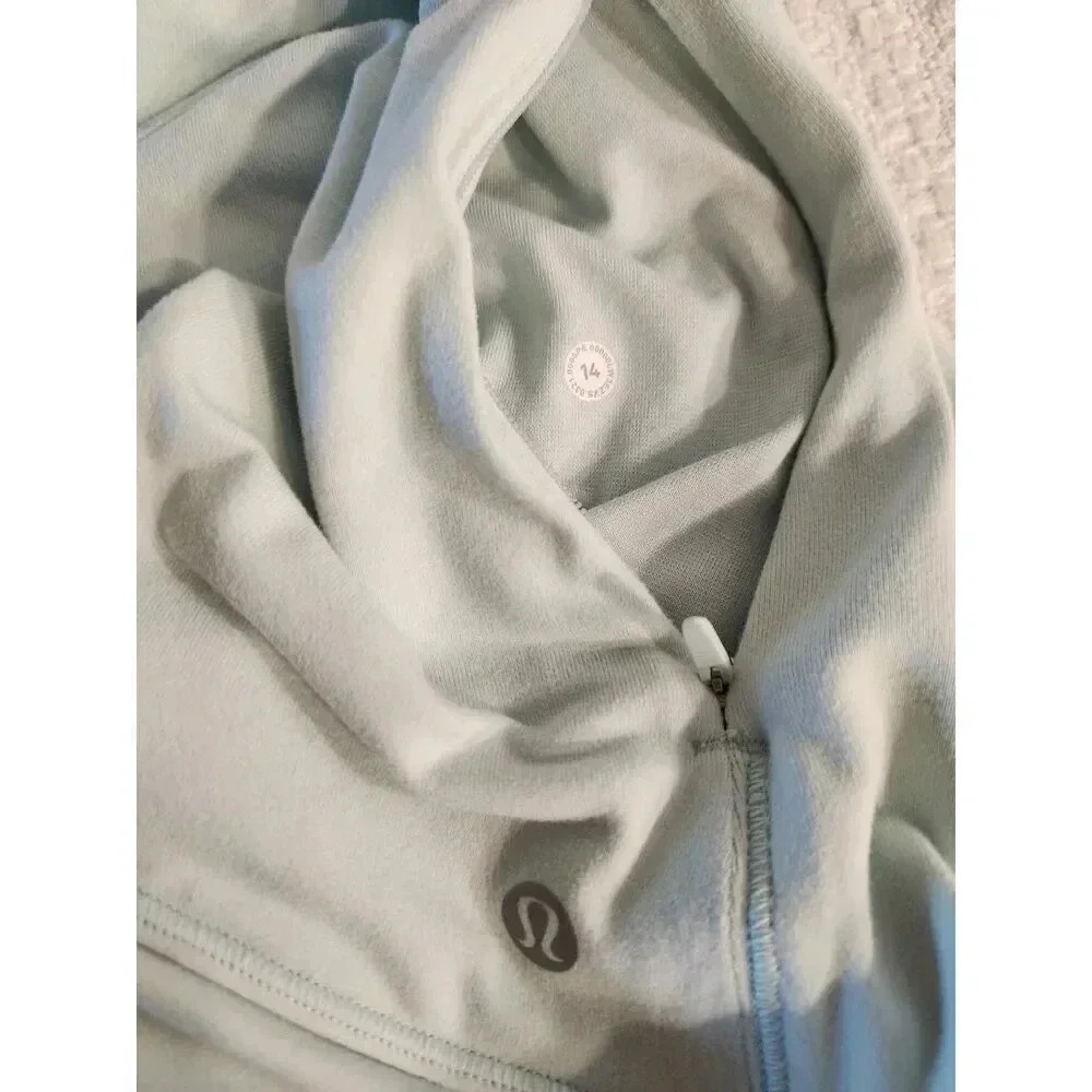 NWT Lululemon Close To Crossing Rulu - Delicate Mint - Picture 6 of 11